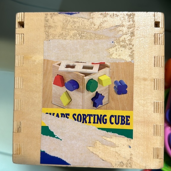 Wooden shape sorter - has some marker decorations from my toddler ☺️ - Picture 4 of 10